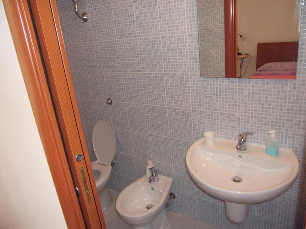 Bed and Breakfast Il Giardino Del Nespolo Alguer Habitación foto